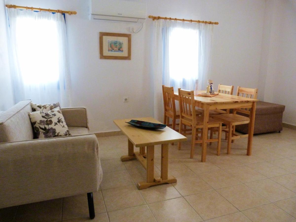 Ioli Apartments Alopronia 외부 사진