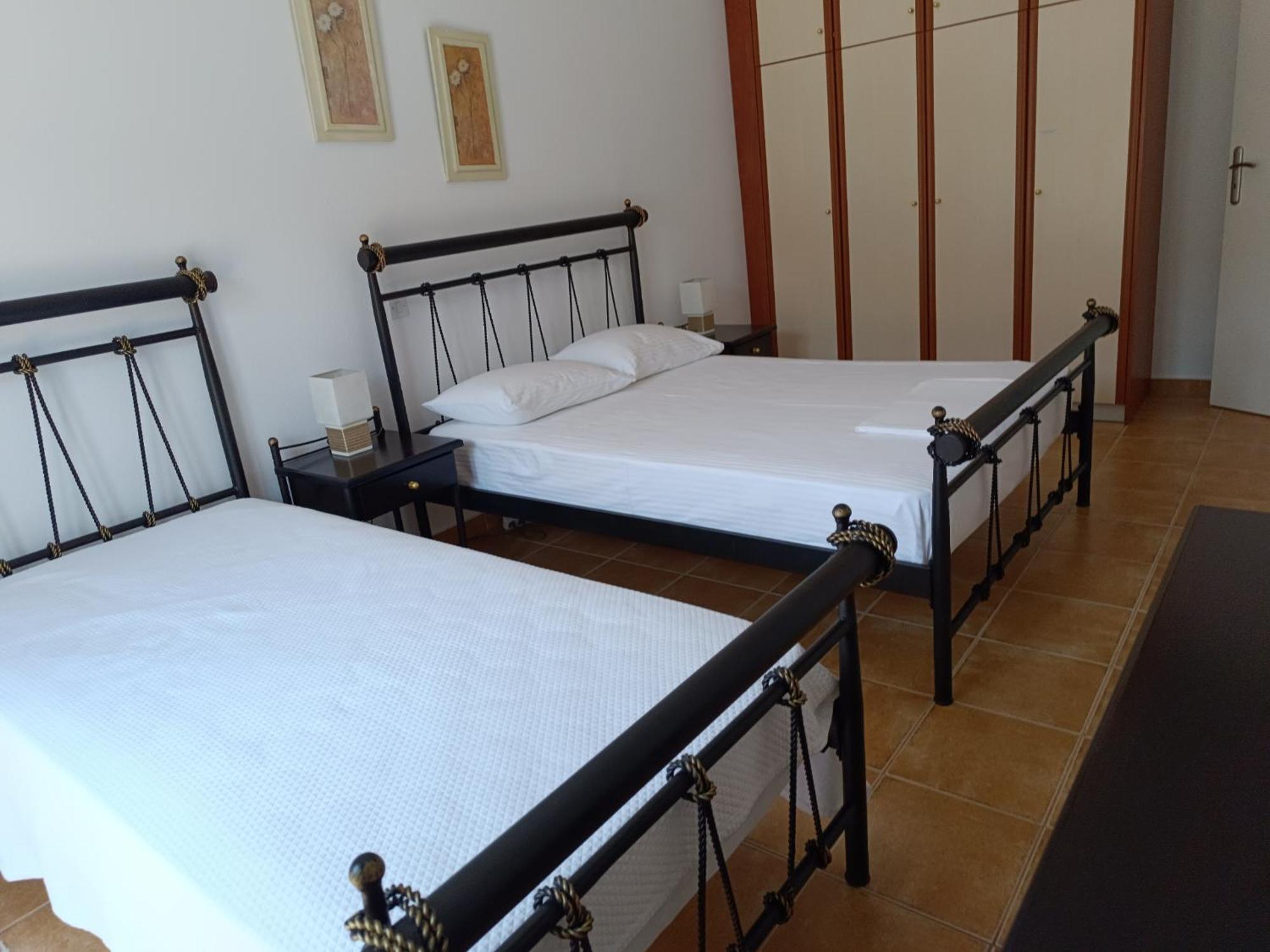 Ioli Apartments Alopronia 외부 사진